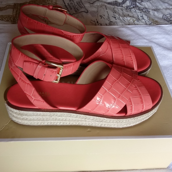 "New' Michael Kors Abbott Sandals - Picture 14 of 16